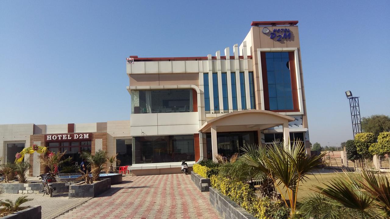 Hotel D2M Mansa Ngoại thất bức ảnh